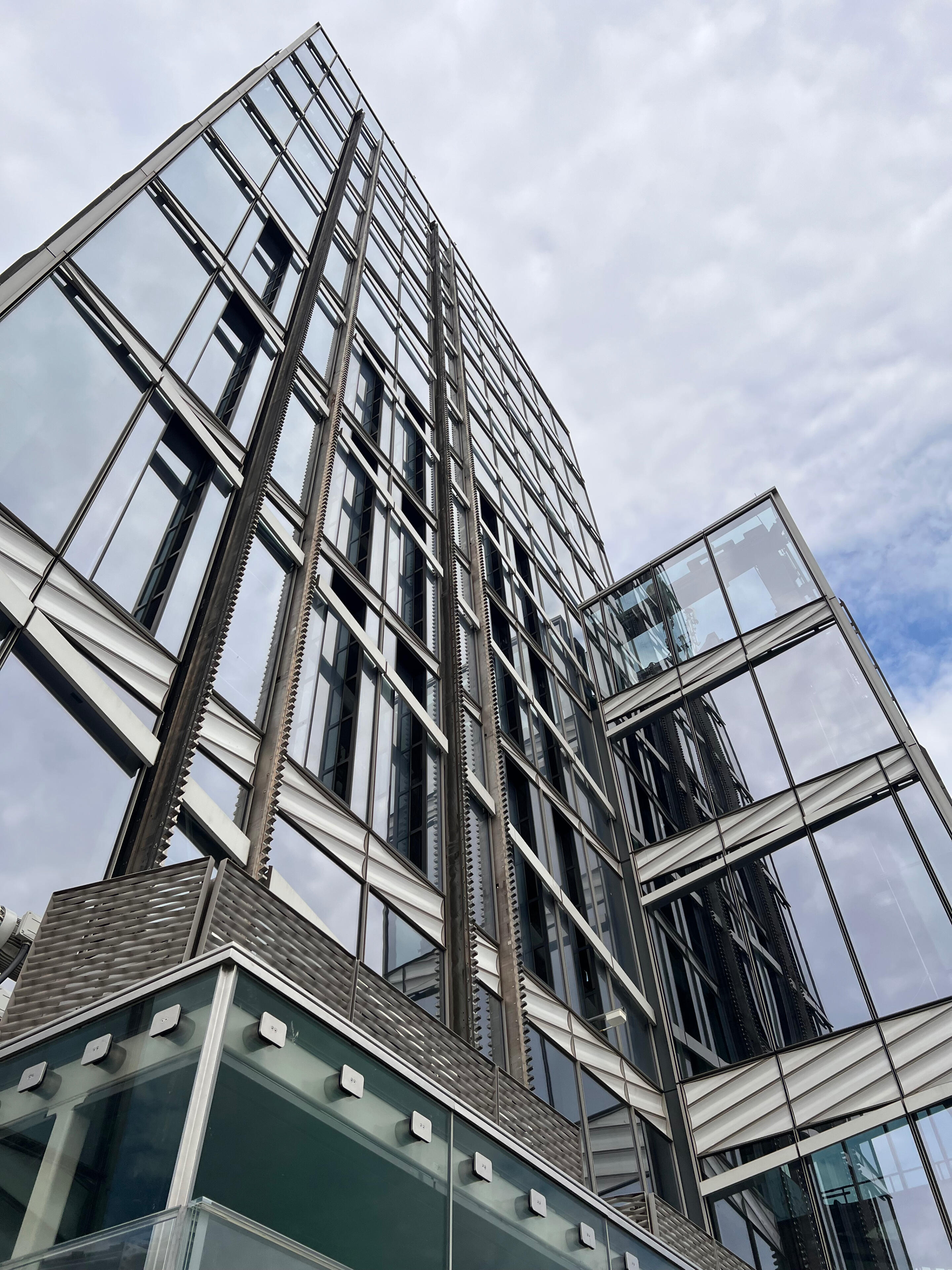 Boniwarth Sports. Sports management & promotion. Empowering Athletes. Building Brands. Creating Opportunities. Boniwarth Sports logoin old glory red and navy blue.